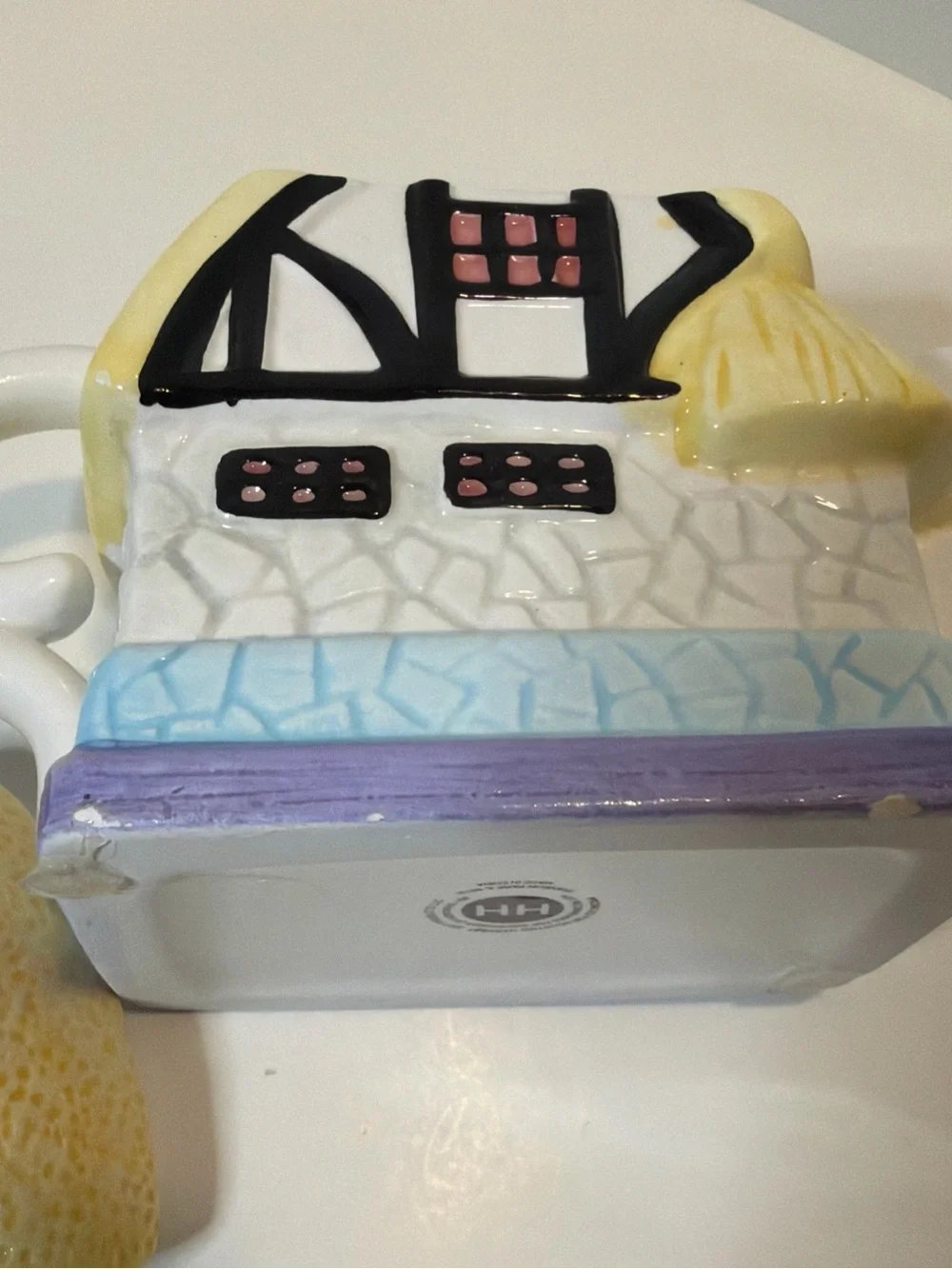 Ceramic Thatched Cottage Teapot